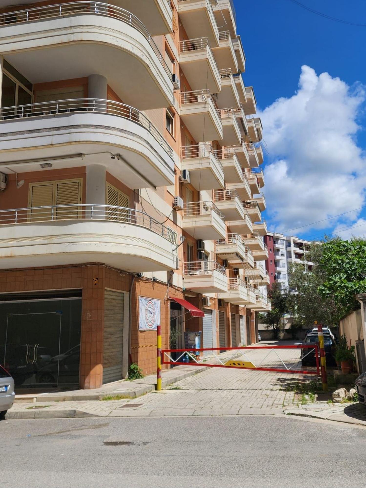 Erin Apartments Vlorë Exterior foto